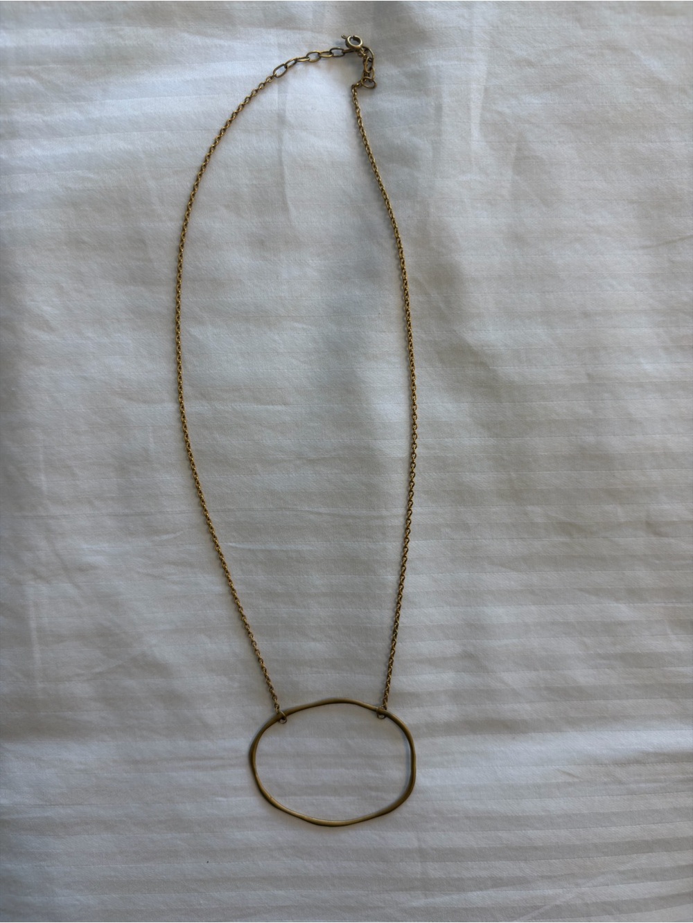 Minimalist Oval Pendant Necklace in Gold - Women Jewelry